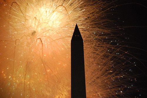 Fireworks 2008 by Flicker user afagen