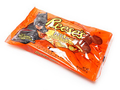 Reese's Milk Chocolate Peanut Butter Bat