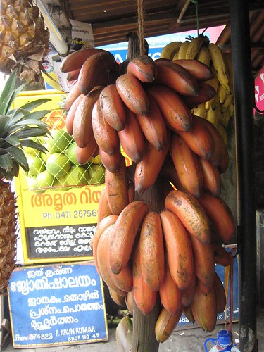 Red bananas on sale in Trivandrum