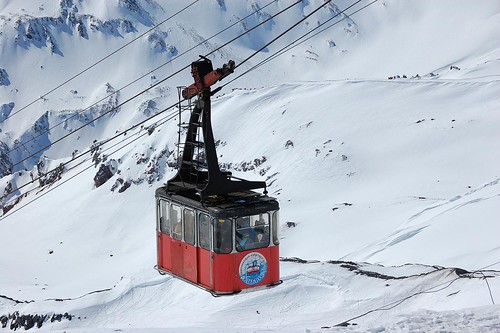 Krugozor - Mir Station Cable Tram, mt. Elbrus ©  Lev Yakupov