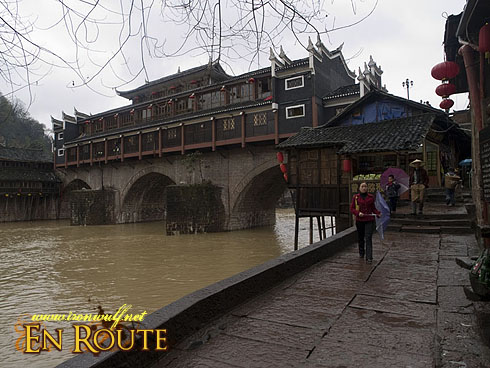 Fenghuang East Gate Bridge