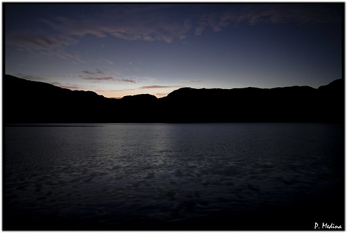 Oscurece en el Lago