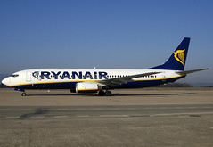 Ryanair B737-8AS EI-DHV GRO 25/01/2006