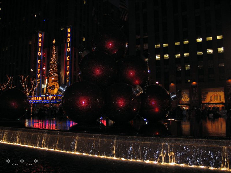 IMG_5154-Radio-City-fountain-Christmas-2007