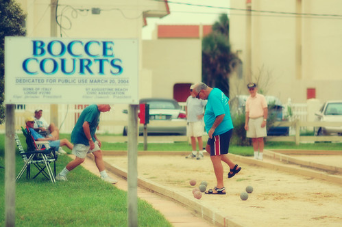 bocce players 