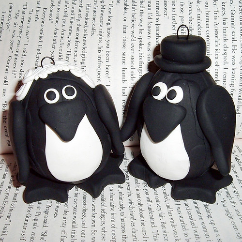 Film Noir Penguin Couple