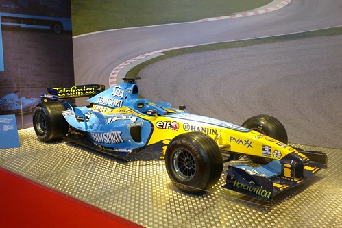 L1042281 - Chequered Flag: Renault F1 2006 (by delfi_r)