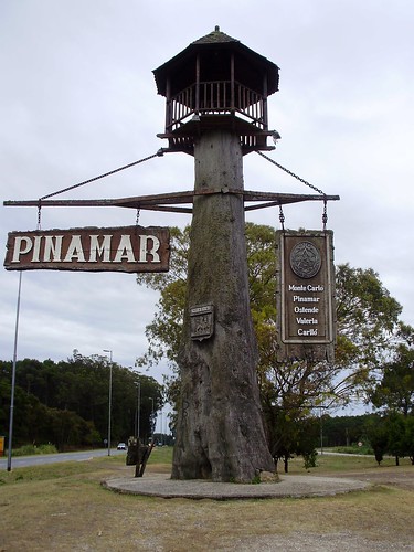 Pinamar entrance