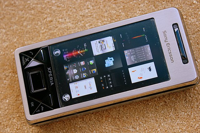 The much awaited Sony Ericsson Xperia X1 hides its Windows Mobile OS well with the nine-panel interface