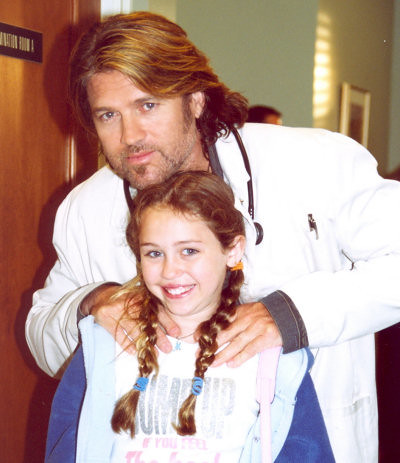 miley cyrus pictures with dad. Miley Cyrus Rare. with her Dad