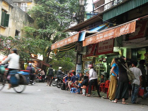 Foreigners' bia hoi junction