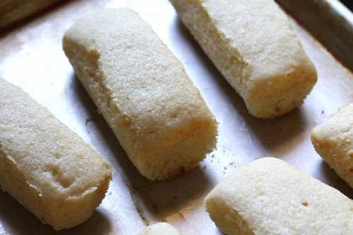 Homemade Hostess Twinkies Recipe | Brown.