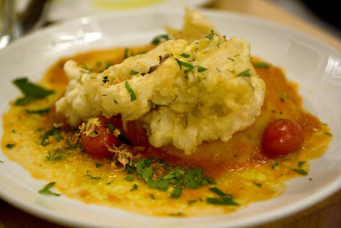 Crispy Cod, Garlic potatoes, Tomato