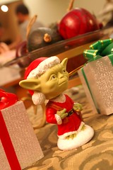 merry christmas from yoda!
