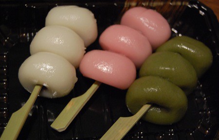 Dessert: sweet rice balls
