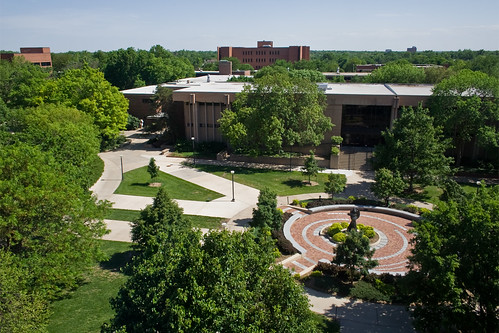 Wichita State University (Set)