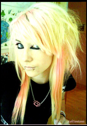 scene girl pictures. Long blonde scene hairstyle
