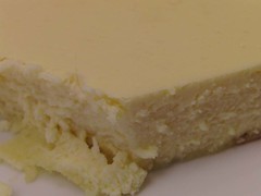 EX-FH20のスーパーマクロで撮したチーズケーキ