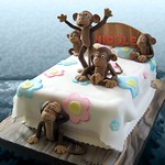 5 Little Monkeys Jumping on the Bed Cake - iHeartCakes