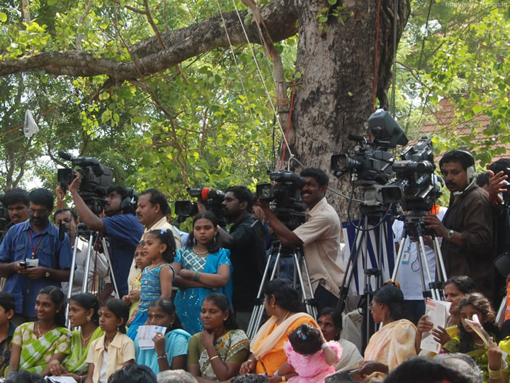 thrissur pooram - TV coverage of Pooram
