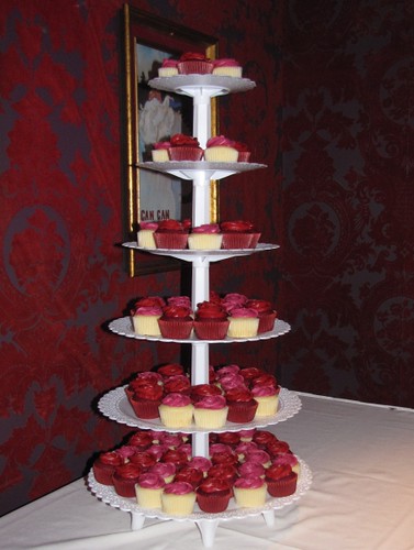 individual wedding cakes. Wedding cake pillars