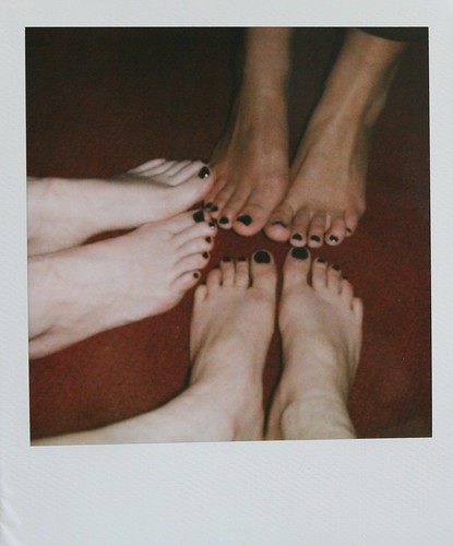 black toes engraving