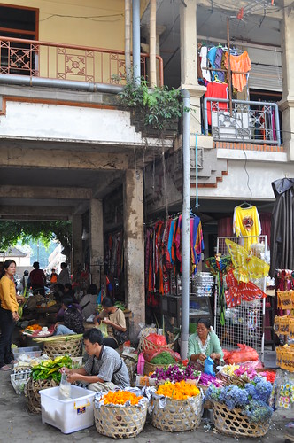 ubud market scene