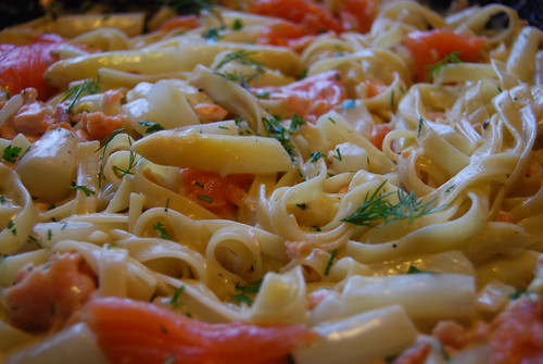 asperges met zalm en pasta
