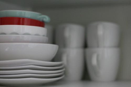 Love: tiny bowls & white dishes