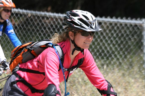 Dirt Series in Santa Cruz: Mountain Bike Skills Clinic for Women
