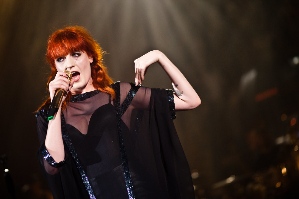 Florence & The Machine tells folks to put their hands on their shoulders