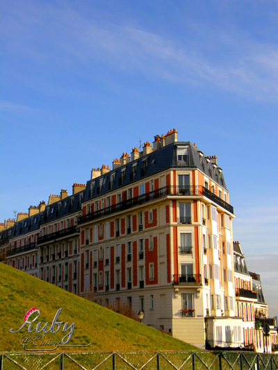 architecture near montmartre