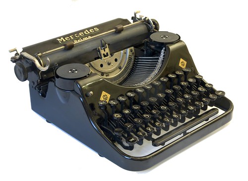 Mercedes prima typewriter