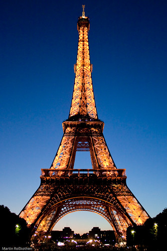 Eiffelturm in der Abenddämmerung