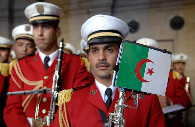 الحرس الجمهوري الجزائري عراقة وانضباط  3643908081_a53293e3e6_z
