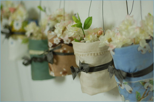 hanging handkerchief vases