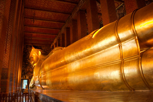 The reclining Buddha in Wat Po Bangkok