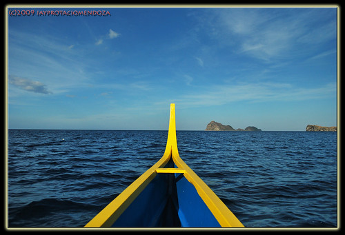 Boat to Capones Island