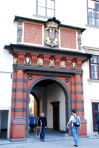 你拍攝的 瑞士宮(Schweizerhof)。