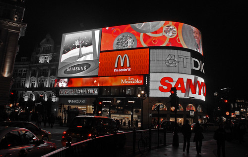 piccadilly circus2