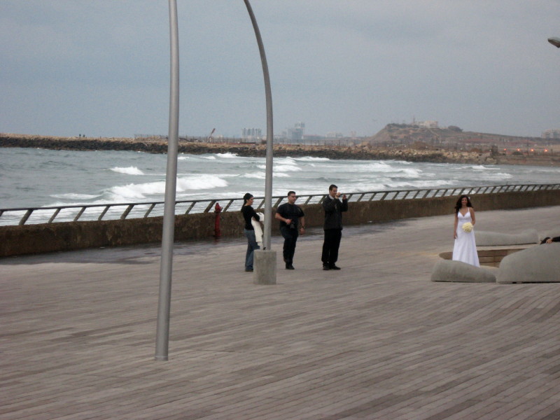 19-1-2009-bride-at-boardwalk
