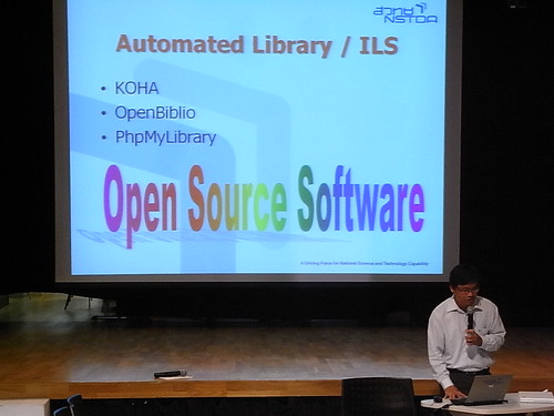 Open Innovation and Open Source Software: Similarities and Differences