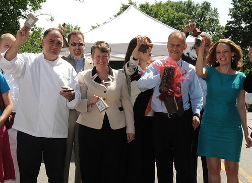 The bell has rung and farmers market season has now begun! (from L to R): Chef Jose Andres, Vice President of Operations Partner with Stir Food Group Ralph Rosenberg, Agriculture Deputy Secretary Kathleen Merrigan, Farmfresh Director Ann Yonkers, and Agricultural Marketing Service (AMS) Administrator Rayne Pegg open the Fresh Farm Market on Vermont Avenue near the White House. 