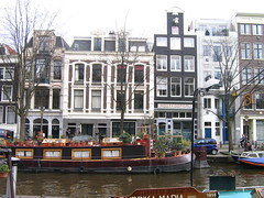 houseboat and canalhouses