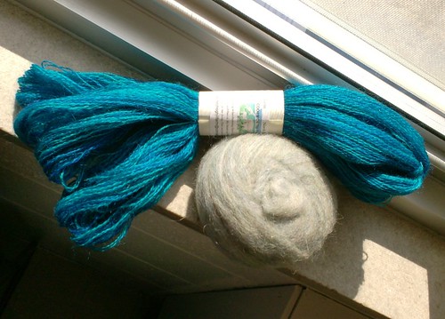 Turquoise wool lace yarn from Wintechog Farms CT handdyed and green blue sparkle angelina blended Shetland Hoggett Coopworth roving