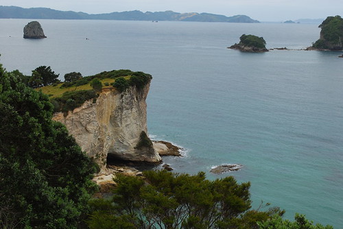 cathedral cove wide