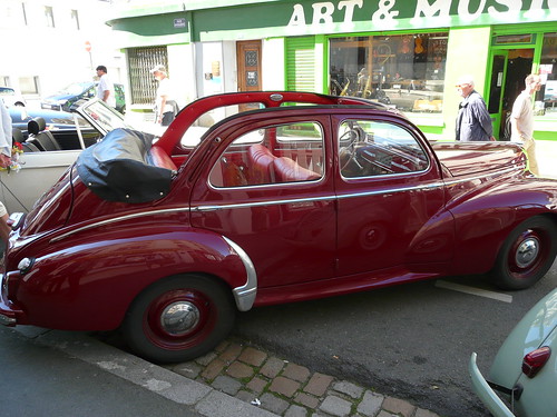 The Peugeot 203 cabriolet was