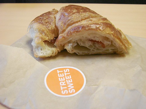 Street Sweets Croissant with Strawberry filling