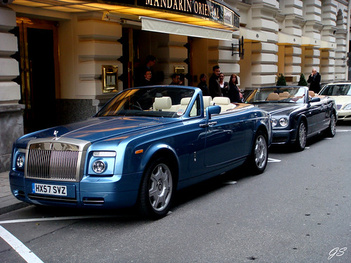 BMW is just better · Rolls-Royce Phantom Drophead Coupé & Bentley Azure 