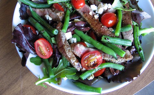 Grilled Steak Salad with Green Beans and Blue Cheese